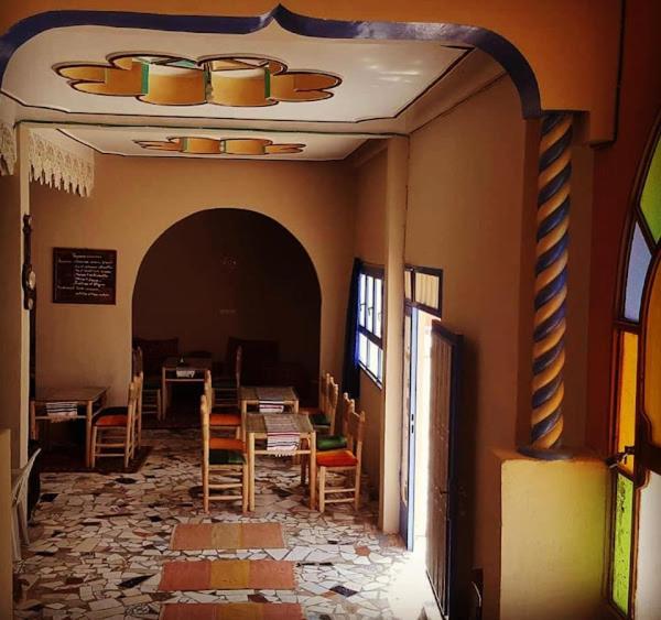 ホテル Auberge Restaurant Targa タリオウイネ エクステリア 写真