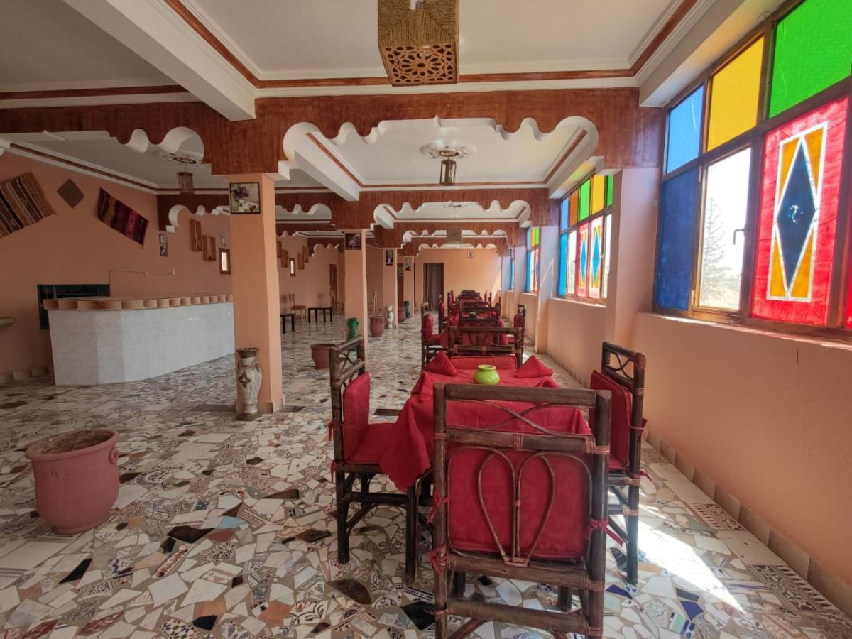 ホテル Auberge Restaurant Targa タリオウイネ エクステリア 写真